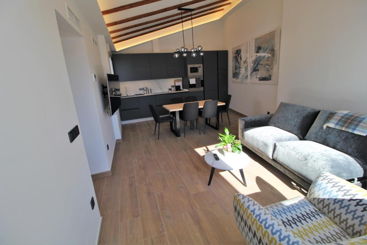 Atico Loft De Lujo Con Terraza Espectacular Y Vista A Los 2 Castillos Apartment อาลิกันเต ภายนอก รูปภาพ